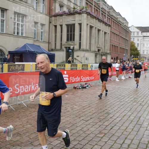 13.09.2026 - Kiel Lauf Yannick Fuchs http://msf.ph/oto/10427873 13.09.2026 11:07:23 Ziel 583, 733, 885, 1344, 1587, 2305, 4214, 5123, 5561, 5901, 6726, 9125, 10762, 10924, 11443, 12184, 12412, 102, 583, 1294, 1894, 2041, 2305, 3004, 3213, 3401, 4683, 4945, 5527, 6265, 6541, 6734, 6931, 7329, 7741, 8822, 8911, 9218, 9467, 9729, 10591, 10977, 11481, 356, 660, 1601, 1637, 2905, 2940, 4983, 5095, 5138, 5139, 5542, 5554, 5638, 6380, 6690, 6727, 7035, 7625, 9064, 9604, 10873, 11015, 12267, 12706, 3213, 6931, 7145, 8029, 8822 meine-sportfotos.de