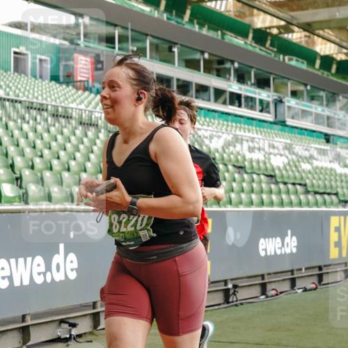 13.09.2026 - 21. swb-Marathon Bremen Michael Burmester http://msf.ph/oto/10427895 13.09.2026 13:26:01 Laufen im Stadion 202, 213, 294, 390, 505, 530, 543, 645, 815, 818, 833, 966, 1077, 1283, 1410, 1443, 1459, 1473, 1487, 1491, 1504, 1515, 1530, 1561, 1618, 1744, 1828, 1830, 1953, 2058, 2059, 2267, 2271, 2273, 2298, 2308, 2309, 2354, 2382, 2384, 2428, 2497, 2506, 2508, 2554, 2558, 2576, 2582, 2591, 2592, 2644, 2656, 2675, 2752, 2762, 2817, 2833, 2878, 2896, 2965, 2970, 2981, 3005, 3047, 3062, 3084, 3097, 3142, 3172, 3211, 3259, 3306, 3329, 3359, 3390, 3433, 3629 meine-sportfotos.de