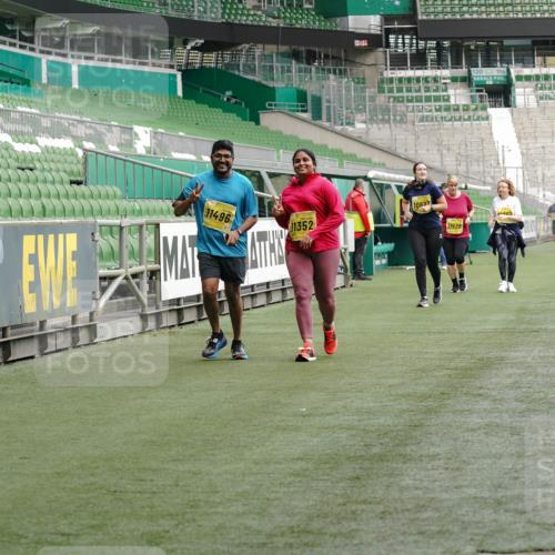 13.09.2026 - 21. swb-Marathon Bremen Michael Burmester http://msf.ph/oto/10427944 13.09.2026 10:52:35 Laufen im Stadion 10317, 10387, 10533, 10650, 10967, 10968, 11017, 11025, 11161, 11195, 11341, 11444, 11538, 12377, 12408, 12416, 12535, 12546, 10292, 10407, 10413, 10440, 10710, 10732, 10754, 10789, 10925, 11254, 11423, 11541, 11698, 11712, 11851, 11942, 11980, 12083, 12440, 12471, 12472, 12542, 12561 meine-sportfotos.de