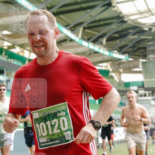 13.09.2026 - 21. swb-Marathon Bremen Michael Burmester http://msf.ph/oto/10427957 13.09.2026 13:02:45 Laufen im Stadion 150, 282, 531, 596, 722, 762, 930, 936, 940, 946, 1006, 1014, 1067, 1163, 1250, 1436, 1458, 1460, 1611, 1896, 2033, 2047, 2062, 2276, 2292, 2345, 2364, 2378, 2421, 2434, 2513, 2625, 2638, 2666, 2668, 2779, 2900, 2934, 2987, 3013, 3044, 3114, 3135, 3163, 3164, 3187, 3248, 3258, 3294, 3334, 3360, 3374, 3392, 3402, 3460, 3496, 3510, 3527, 3576, 3585, 3597, 3603, 3667, 3721, 3806, 3846, 3852, 3859, 3893, 3938, 3970, 3983, 4000, 4077, 4133, 4506, 4558 meine-sportfotos.de
