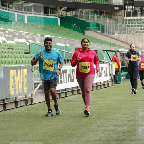 13.09.2026 - 21. swb-Marathon Bremen Michael Burmester http://msf.ph/oto/10427964 13.09.2026 10:52:37 Laufen im Stadion 10317, 10387, 10533, 10650, 10967, 10968, 11017, 11025, 11161, 11195, 11341, 11444, 11538, 12377, 12408, 12416, 12546, 10292, 10407, 10413, 10440, 10710, 10732, 10754, 10789, 10925, 11254, 11423, 11541, 11698, 11712, 11851, 11942, 11980, 12083, 12440, 12471, 12472, 12542, 12561 meine-sportfotos.de