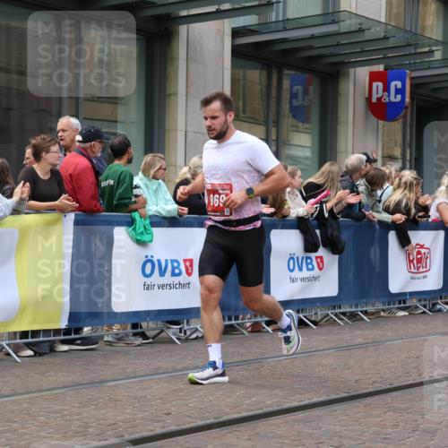 13.09.2026 - 21. swb-Marathon Bremen Strokosch-Dieckow http://msf.ph/oto/10428044 13.09.2026 13:07:56 Ziel 339, 678, 1335, 1696, 2098, 2266, 2844, 3808, 4247, 5594, 6692, 8655, 9582, 13091, 969, 2135, 4732, 4852, 4990, 5570, 5976, 7558, 8611, 8737, 9035, 9356, 13160 meine-sportfotos.de