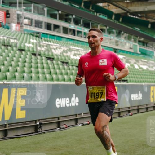 13.09.2026 - 21. swb-Marathon Bremen Michael Burmester http://msf.ph/oto/10428051 13.09.2026 10:19:25 Laufen im Stadion 10366, 10475, 11197, 11418, 11481, 11652, 12358, 12413, 12457, 13530, 13533, 13534, 13536, 13541, 13543, 13550, 13554, 13560, 13564, 13571, 13572, 13573, 13581, 13582, 13599, 13601, 13602, 13610, 13618, 13622, 13632, 13638, 13639, 13643, 10597, 12272, 13501, 13515, 13525, 13547, 13567, 13627, 13635 meine-sportfotos.de