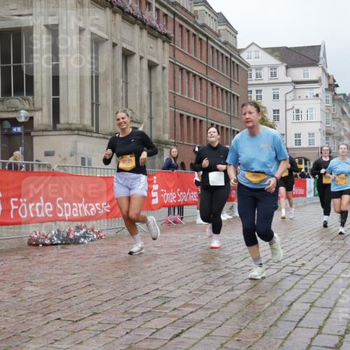 13.09.2026 - Kiel Lauf Yannick Fuchs http://msf.ph/oto/10428057 13.09.2026 11:07:50 Ziel 94, 311, 656, 1136, 3828, 3986, 5095, 6086, 6404, 6727, 7035, 9952, 10244, 10873, 11407, 12013, 12379, 12730, 356, 660, 733, 885, 1344, 1587, 1601, 1637, 2905, 2940, 4214, 4983, 5095, 5123, 5138, 5139, 5542, 5554, 5561, 5638, 5901, 6380, 6690, 6726, 7625, 9064, 9125, 9604, 10873, 10924, 11015, 11443, 12184, 12267, 12412, 12706, 121, 755, 1951, 2120, 2136, 3397, 4297, 4949, 5833, 6401, 7123, 8019, 10702, 102, 583, 2305, 5561, 6726, 9125, 10762, 12412 meine-sportfotos.de