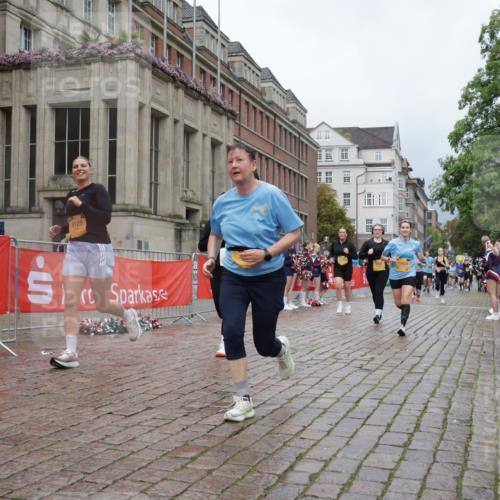 13.09.2026 - Kiel Lauf Yannick Fuchs http://msf.ph/oto/10428066 13.09.2026 11:07:51 Ziel 94, 311, 656, 1136, 2136, 3828, 3986, 6086, 6404, 6727, 7035, 9952, 10244, 11407, 12013, 12379, 12730, 356, 660, 733, 885, 1344, 1587, 1601, 1637, 2905, 2940, 4214, 4983, 5095, 5123, 5138, 5139, 5542, 5554, 5561, 5638, 5901, 6380, 6690, 6726, 7625, 9064, 9125, 9604, 10873, 10924, 11015, 11443, 12184, 12267, 12706, 121, 755, 1951, 2120, 3397, 4297, 4949, 5833, 6401, 7123, 8019, 10702, 102, 583, 2305, 5561, 5901, 6726, 9125, 10762, 12412 meine-sportfotos.de