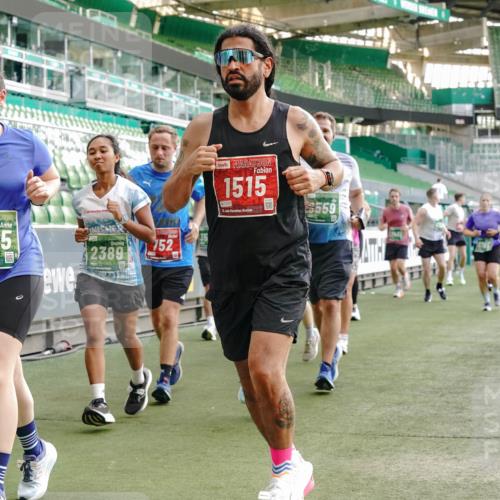 13.09.2026 - 21. swb-Marathon Bremen Michael Burmester http://msf.ph/oto/10428080 13.09.2026 13:26:09 Laufen im Stadion 202, 213, 294, 390, 505, 530, 543, 645, 815, 818, 833, 966, 1077, 1283, 1410, 1443, 1459, 1473, 1487, 1491, 1504, 1515, 1530, 1561, 1618, 1744, 1828, 1830, 1953, 2058, 2059, 2267, 2271, 2273, 2298, 2308, 2309, 2354, 2382, 2384, 2388, 2428, 2506, 2508, 2542, 2554, 2558, 2576, 2582, 2591, 2592, 2656, 2675, 2752, 2762, 2817, 2833, 2878, 2896, 2965, 2970, 2981, 3005, 3047, 3062, 3084, 3097, 3142, 3172, 3211, 3259, 3329, 3359, 3390, 3433, 3629 meine-sportfotos.de