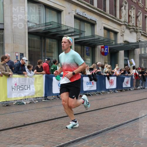 13.09.2026 - 21. swb-Marathon Bremen Strokosch-Dieckow http://msf.ph/oto/10428083 13.09.2026 13:07:58 Ziel 339, 678, 1335, 1696, 2098, 2266, 2844, 3808, 4247, 5594, 8655, 9582, 969, 4732, 4852, 4990, 5570, 5976, 6692, 7558, 8611, 8737, 9035, 9356, 13091, 13160 meine-sportfotos.de