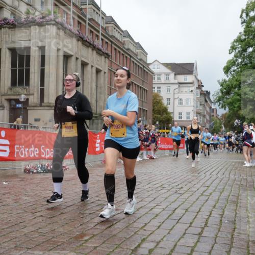13.09.2026 - Kiel Lauf Yannick Fuchs http://msf.ph/oto/10428098 13.09.2026 11:07:53 Ziel 94, 311, 656, 1136, 1951, 2136, 3397, 3828, 3986, 4297, 6086, 6404, 7035, 9952, 10244, 11407, 12013, 12379, 12730, 356, 660, 733, 885, 1344, 1587, 1601, 1637, 2905, 2940, 4214, 4983, 5095, 5123, 5138, 5139, 5542, 5554, 5561, 5638, 5901, 6380, 6690, 6727, 7035, 7625, 9064, 9604, 10873, 10924, 11015, 11443, 12184, 12267, 12706, 121, 755, 2120, 4949, 5833, 6401, 7123, 8019, 10702, 102, 583, 2305, 5561, 5901, 6726, 9125, 10762, 10924, 11443, 12412 meine-sportfotos.de