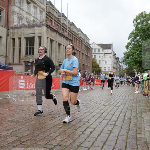 13.09.2026 - Kiel Lauf Yannick Fuchs http://msf.ph/oto/10428102 13.09.2026 11:07:53 Ziel 94, 311, 656, 1136, 1951, 2136, 3397, 3828, 3986, 4297, 6086, 6404, 7035, 9952, 10244, 11407, 12013, 12379, 12730, 356, 660, 733, 885, 1344, 1587, 1601, 1637, 2905, 2940, 4214, 4983, 5095, 5123, 5138, 5139, 5542, 5554, 5561, 5638, 5901, 6380, 6690, 6727, 7035, 7625, 9064, 9604, 10873, 10924, 11015, 11443, 12184, 12267, 12706, 121, 755, 2120, 4949, 5833, 6401, 7123, 8019, 10702, 102, 583, 2305, 5561, 5901, 6726, 9125, 10762, 10924, 11443, 12412 meine-sportfotos.de