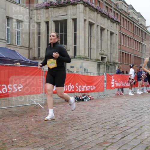 13.09.2026 - Kiel Lauf Yannick Fuchs http://msf.ph/oto/10428112 13.09.2026 11:07:55 Ziel 94, 311, 656, 755, 1136, 1951, 2136, 3397, 3828, 3986, 4297, 6086, 6404, 9952, 11407, 12013, 12379, 12730, 356, 660, 733, 885, 1136, 1344, 1587, 1601, 1637, 2905, 2940, 4214, 4983, 5095, 5123, 5138, 5139, 5542, 5554, 5638, 6086, 6380, 6690, 6727, 7035, 7625, 9064, 9604, 10244, 10873, 10924, 11015, 11443, 12184, 12267, 12706, 121, 2120, 4949, 5833, 6401, 7123, 7254, 8019, 10525, 10702, 583, 733, 2305, 5561, 5901, 6726, 9125, 10762, 10924, 11443, 12412 meine-sportfotos.de
