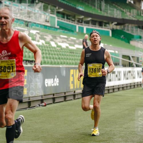 13.09.2026 - 21. swb-Marathon Bremen Michael Burmester http://msf.ph/oto/10428150 13.09.2026 10:19:29 Laufen im Stadion 10366, 10475, 11197, 11418, 11481, 11652, 12358, 12413, 12457, 13530, 13533, 13534, 13536, 13540, 13541, 13543, 13550, 13554, 13560, 13564, 13571, 13572, 13573, 13581, 13582, 13599, 13601, 13602, 13605, 13610, 13618, 13622, 13632, 13638, 13639, 13643, 10597, 12272, 13501, 13515, 13517, 13525, 13547, 13567, 13623, 13627, 13635 meine-sportfotos.de