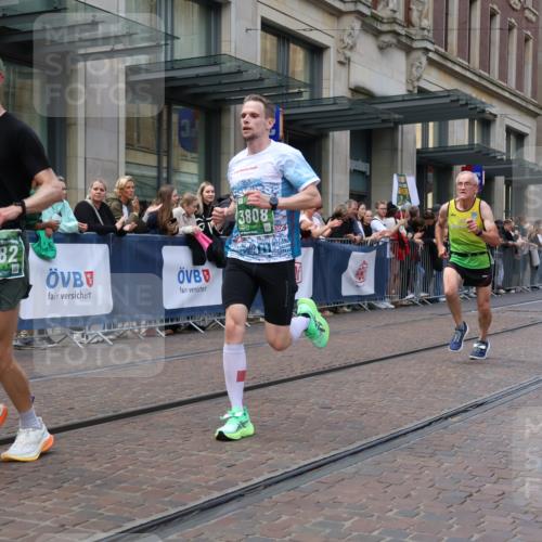 13.09.2026 - 21. swb-Marathon Bremen Strokosch-Dieckow http://msf.ph/oto/10428151 13.09.2026 13:08:05 Ziel 339, 678, 1335, 1696, 2098, 2266, 3808, 4082, 4247, 4888, 5424, 5594, 8655, 9084, 9582, 969, 2098, 2266, 2844, 4732, 4852, 6692, 9356, 13091, 13160 meine-sportfotos.de