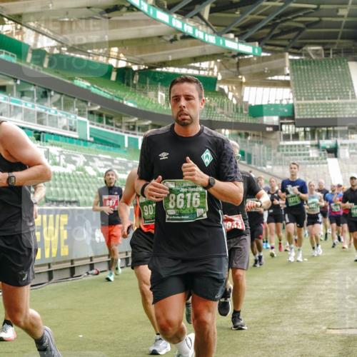 13.09.2026 - 21. swb-Marathon Bremen Michael Burmester http://msf.ph/oto/10428156 13.09.2026 13:02:49 Laufen im Stadion 150, 488, 531, 596, 722, 762, 930, 936, 940, 946, 1006, 1014, 1067, 1163, 1250, 1436, 1458, 1460, 1611, 1771, 1896, 2033, 2047, 2062, 2276, 2292, 2345, 2364, 2378, 2421, 2434, 2513, 2625, 2638, 2666, 2668, 2779, 2900, 2934, 2977, 2987, 3013, 3044, 3114, 3135, 3163, 3164, 3187, 3248, 3258, 3294, 3334, 3360, 3374, 3392, 3402, 3460, 3496, 3510, 3527, 3576, 3585, 3597, 3603, 3618, 3667, 3721, 3806, 3846, 3852, 3859, 3893, 3938, 3970, 3983, 4000, 4077, 4133, 4506, 4558 meine-sportfotos.de