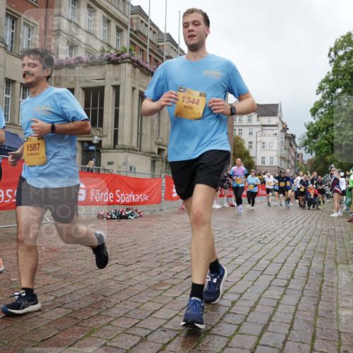 13.09.2026 - Kiel Lauf Yannick Fuchs http://msf.ph/oto/10428157 13.09.2026 11:08:00 Ziel 94, 121, 755, 1951, 2136, 3397, 3828, 4297, 4949, 5833, 6404, 7123, 9952, 10702, 12379, 94, 311, 356, 656, 660, 885, 1136, 1344, 1587, 1601, 1637, 2905, 2940, 3986, 4214, 4983, 5095, 5123, 5138, 5139, 5542, 5554, 5638, 6086, 6380, 6690, 6727, 7035, 7625, 9064, 9604, 10244, 10873, 11015, 11407, 12013, 12184, 12267, 12706, 12730, 2120, 5856, 6401, 7108, 7254, 8019, 10525, 733, 885, 1344, 1587, 4214, 5123, 5561, 5901, 10924, 11443, 12184 meine-sportfotos.de