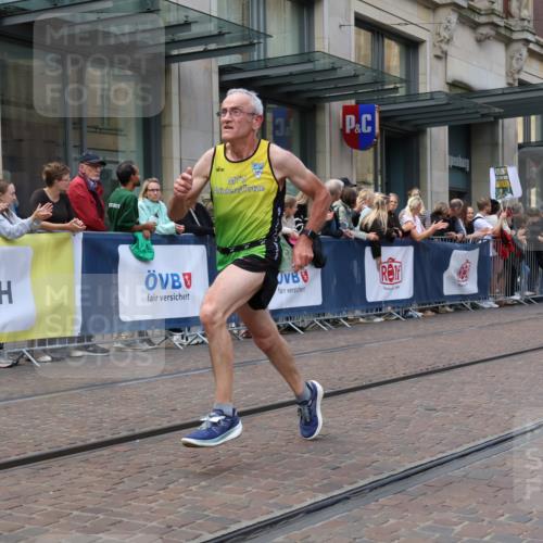 13.09.2026 - 21. swb-Marathon Bremen Strokosch-Dieckow http://msf.ph/oto/10428192 13.09.2026 13:08:06 Ziel 339, 678, 1335, 1696, 3808, 4082, 4247, 4888, 5424, 5594, 8655, 9084, 9582, 969, 2098, 2266, 2844, 4732, 4852, 6692, 13091, 13160 meine-sportfotos.de