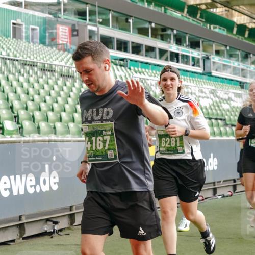 13.09.2026 - 21. swb-Marathon Bremen Michael Burmester http://msf.ph/oto/10428294 13.09.2026 13:26:17 Laufen im Stadion 202, 213, 294, 364, 390, 505, 530, 543, 645, 815, 818, 833, 966, 1077, 1283, 1410, 1443, 1459, 1473, 1487, 1504, 1515, 1530, 1561, 1618, 1700, 1744, 1828, 1830, 1953, 2058, 2059, 2271, 2273, 2298, 2308, 2309, 2354, 2382, 2384, 2388, 2404, 2428, 2506, 2508, 2542, 2558, 2576, 2582, 2591, 2592, 2656, 2675, 2748, 2752, 2762, 2817, 2833, 2878, 2896, 2965, 2970, 2981, 3005, 3047, 3050, 3062, 3084, 3097, 3142, 3172, 3211, 3259, 3329, 3359, 3390, 3433, 3540, 3629 meine-sportfotos.de