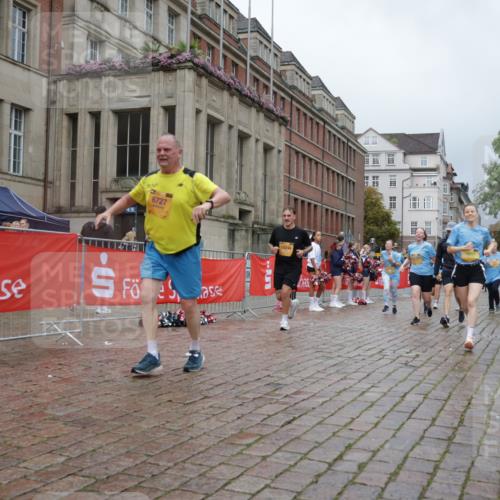 13.09.2026 - Kiel Lauf Yannick Fuchs http://msf.ph/oto/10428336 13.09.2026 11:08:16 Ziel 2120, 5856, 6061, 6185, 6401, 7108, 7254, 8019, 10525, 94, 121, 311, 656, 755, 1136, 1951, 2120, 2136, 3397, 3828, 3986, 4297, 4949, 5833, 6086, 6404, 6727, 7035, 7123, 9952, 10244, 10702, 11407, 12013, 12379, 12730, 834, 1067, 2235, 2575, 3536, 3798, 5418, 6360, 6626, 7667, 9800, 10645, 10647, 11442, 356, 660, 1637, 2905, 2940, 4983, 5095, 5138, 5139, 5542, 5554, 5638, 6690, 6727, 7035, 7625, 9064, 9604, 10244, 10873, 11015, 12267 meine-sportfotos.de