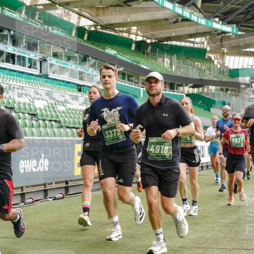 13.09.2026 - 21. swb-Marathon Bremen Michael Burmester http://msf.ph/oto/10428358 13.09.2026 13:02:53 Laufen im Stadion 150, 488, 531, 596, 722, 725, 762, 930, 936, 940, 946, 1006, 1014, 1067, 1163, 1250, 1436, 1458, 1460, 1611, 1771, 1896, 2033, 2047, 2062, 2223, 2276, 2292, 2345, 2364, 2378, 2421, 2434, 2513, 2625, 2638, 2666, 2668, 2779, 2900, 2934, 2977, 2987, 3013, 3044, 3114, 3135, 3163, 3164, 3187, 3248, 3258, 3294, 3334, 3360, 3392, 3402, 3460, 3496, 3510, 3527, 3576, 3585, 3597, 3603, 3618, 3667, 3721, 3806, 3846, 3852, 3859, 3893, 3938, 3970, 3983, 4000, 4077, 4133, 4506, 4558 meine-sportfotos.de