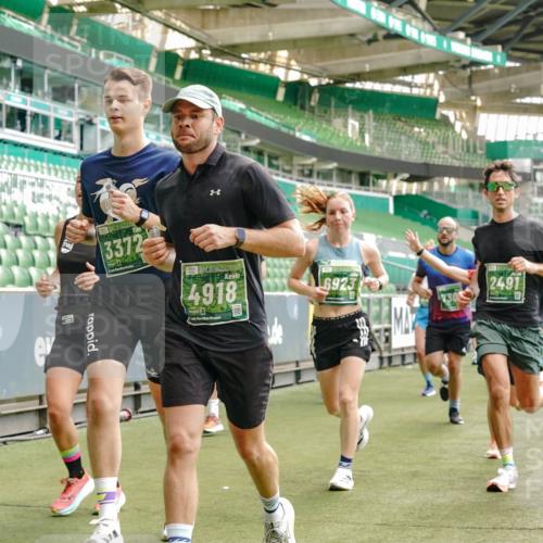 13.09.2026 - 21. swb-Marathon Bremen Michael Burmester http://msf.ph/oto/10428372 13.09.2026 13:02:54 Laufen im Stadion 150, 488, 531, 596, 722, 725, 762, 930, 936, 940, 946, 1006, 1014, 1067, 1163, 1250, 1436, 1458, 1460, 1611, 1771, 1896, 2033, 2047, 2062, 2223, 2276, 2292, 2345, 2364, 2378, 2421, 2434, 2513, 2625, 2638, 2666, 2668, 2779, 2900, 2934, 2977, 2987, 3013, 3044, 3114, 3135, 3163, 3164, 3187, 3248, 3258, 3294, 3334, 3360, 3392, 3402, 3460, 3496, 3510, 3527, 3576, 3585, 3597, 3603, 3618, 3667, 3721, 3806, 3846, 3852, 3859, 3893, 3938, 3970, 3983, 4000, 4077, 4133, 4506, 4558 meine-sportfotos.de
