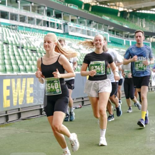 13.09.2026 - 21. swb-Marathon Bremen Michael Burmester http://msf.ph/oto/10428437 13.09.2026 13:26:24 Laufen im Stadion 186, 202, 213, 364, 390, 530, 543, 645, 815, 818, 833, 966, 1077, 1283, 1410, 1443, 1459, 1473, 1487, 1504, 1530, 1561, 1618, 1700, 1744, 1828, 1830, 1953, 2058, 2059, 2271, 2273, 2298, 2308, 2309, 2354, 2382, 2384, 2388, 2404, 2428, 2506, 2507, 2508, 2542, 2558, 2576, 2582, 2591, 2592, 2656, 2675, 2748, 2752, 2762, 2817, 2833, 2878, 2896, 2965, 2970, 2981, 3005, 3047, 3050, 3062, 3084, 3097, 3142, 3172, 3259, 3329, 3359, 3390, 3433, 3540, 3629, 3756 meine-sportfotos.de