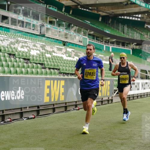 13.09.2026 - 21. swb-Marathon Bremen Michael Burmester http://msf.ph/oto/10428489 13.09.2026 10:19:42 Laufen im Stadion 10261, 10262, 10366, 10475, 10994, 11068, 11176, 11197, 11418, 11481, 11512, 11652, 12358, 12413, 13505, 13530, 13533, 13534, 13536, 13540, 13541, 13543, 13550, 13558, 13560, 13564, 13573, 13581, 13582, 13588, 13590, 13599, 13601, 13605, 13610, 13618, 13619, 13622, 13632, 13633, 13638, 13639, 10597, 12272, 13501, 13510, 13515, 13517, 13525, 13542, 13547, 13567, 13579, 13623, 13627, 13635 meine-sportfotos.de