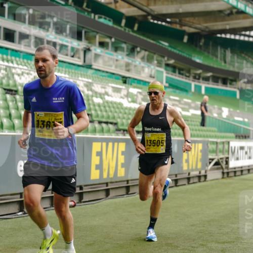13.09.2026 - 21. swb-Marathon Bremen Michael Burmester http://msf.ph/oto/10428520 13.09.2026 10:19:43 Laufen im Stadion 10261, 10262, 10366, 10475, 10994, 11067, 11068, 11176, 11197, 11418, 11481, 11512, 11652, 12324, 12358, 12413, 13505, 13530, 13533, 13534, 13536, 13540, 13541, 13543, 13550, 13558, 13560, 13564, 13573, 13581, 13582, 13588, 13590, 13599, 13601, 13605, 13610, 13618, 13619, 13622, 13632, 13633, 13638, 13639, 10597, 12272, 13501, 13510, 13515, 13517, 13525, 13542, 13547, 13567, 13579, 13623, 13627, 13635 meine-sportfotos.de