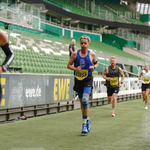 13.09.2026 - 21. swb-Marathon Bremen Michael Burmester http://msf.ph/oto/10428602 13.09.2026 10:19:47 Laufen im Stadion 10261, 10262, 10366, 10475, 10818, 10994, 11067, 11068, 11176, 11197, 11418, 11481, 11512, 11652, 12324, 12358, 12413, 12540, 13505, 13530, 13533, 13534, 13536, 13540, 13541, 13543, 13550, 13558, 13560, 13564, 13573, 13581, 13583, 13588, 13590, 13599, 13601, 13605, 13610, 13618, 13619, 13622, 13632, 13633, 13638, 13639, 10597, 12272, 13501, 13510, 13515, 13517, 13525, 13542, 13547, 13567, 13579, 13623, 13627, 13635 meine-sportfotos.de