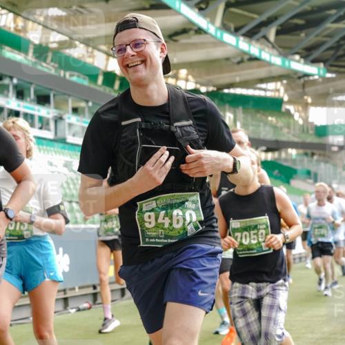13.09.2026 - 21. swb-Marathon Bremen Michael Burmester http://msf.ph/oto/10428610 13.09.2026 13:02:59 Laufen im Stadion 150, 488, 531, 596, 722, 725, 762, 936, 940, 946, 1006, 1014, 1163, 1250, 1436, 1458, 1460, 1611, 1771, 2033, 2047, 2062, 2223, 2276, 2292, 2345, 2364, 2378, 2421, 2434, 2513, 2625, 2638, 2666, 2668, 2779, 2900, 2934, 2977, 2987, 3013, 3044, 3114, 3135, 3163, 3164, 3187, 3248, 3258, 3294, 3334, 3360, 3392, 3402, 3460, 3496, 3510, 3527, 3576, 3585, 3597, 3603, 3618, 3667, 3721, 3806, 3846, 3852, 3859, 3893, 3938, 3970, 3983, 4000, 4077, 4133, 4506, 4558 meine-sportfotos.de