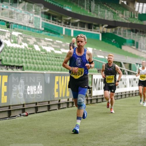 13.09.2026 - 21. swb-Marathon Bremen Michael Burmester http://msf.ph/oto/10428620 13.09.2026 10:19:47 Laufen im Stadion 10261, 10262, 10366, 10475, 10818, 10994, 11067, 11068, 11176, 11197, 11418, 11481, 11512, 11652, 12324, 12358, 12413, 12540, 13505, 13530, 13533, 13534, 13536, 13540, 13541, 13543, 13550, 13558, 13560, 13564, 13573, 13581, 13583, 13588, 13590, 13599, 13601, 13605, 13610, 13618, 13619, 13622, 13632, 13633, 13638, 13639, 10597, 12272, 13501, 13510, 13515, 13517, 13525, 13542, 13547, 13567, 13579, 13623, 13627, 13635 meine-sportfotos.de