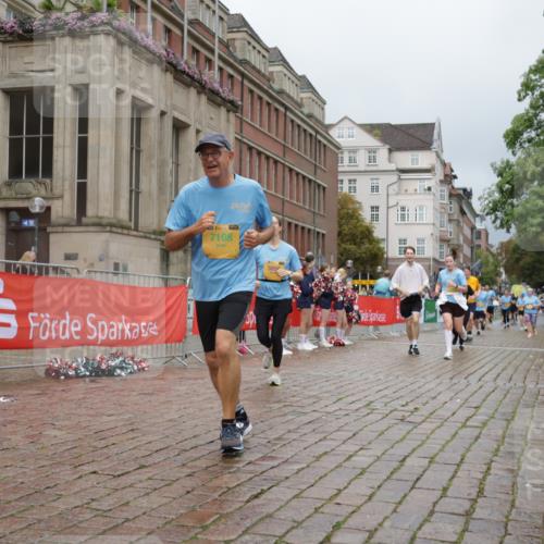 13.09.2026 - Kiel Lauf Yannick Fuchs http://msf.ph/oto/10428633 13.09.2026 11:08:50 Ziel 24, 25, 1170, 1226, 2250, 2951, 4709, 10928, 11674, 12334, 834, 1067, 2235, 2575, 3536, 3798, 5418, 5856, 6061, 6185, 6360, 6576, 6626, 6662, 7108, 7254, 7667, 9162, 9800, 10525, 10645, 10647, 11442, 1569, 3022, 3752, 4526, 6028, 7681, 9112, 9752, 9995, 10813, 12238, 12532, 6401, 7108, 7254, 10525 meine-sportfotos.de