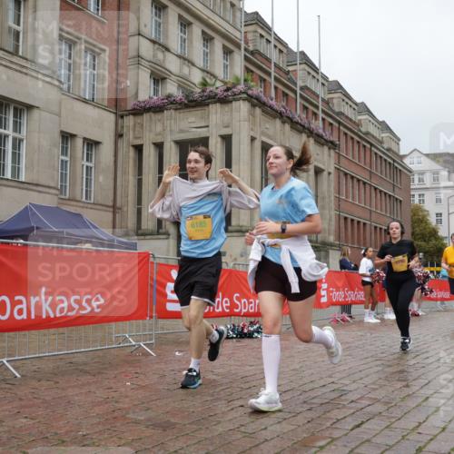 13.09.2026 - Kiel Lauf Yannick Fuchs http://msf.ph/oto/10428657 13.09.2026 11:08:54 Ziel 24, 25, 1226, 2250, 2951, 10813, 10928, 11674, 12334, 24, 25, 834, 1067, 1170, 2235, 2575, 3536, 3798, 4709, 5418, 5856, 6061, 6185, 6360, 6576, 6626, 6662, 7667, 9162, 9800, 10645, 10647, 11442, 1569, 1934, 3022, 3752, 4526, 6028, 7681, 8933, 9112, 9752, 9995, 12238, 12532, 3798, 5856, 6061, 6185, 7108, 7254, 10525 meine-sportfotos.de
