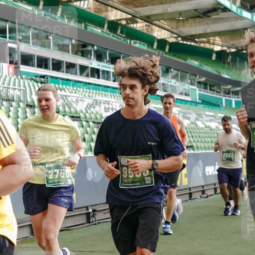 13.09.2026 - 21. swb-Marathon Bremen Michael Burmester http://msf.ph/oto/10428670 13.09.2026 13:26:32 Laufen im Stadion 186, 202, 364, 390, 530, 543, 645, 815, 818, 833, 966, 1077, 1283, 1410, 1412, 1443, 1459, 1473, 1487, 1504, 1530, 1561, 1618, 1700, 1744, 1828, 1830, 1953, 1961, 2058, 2059, 2273, 2298, 2308, 2309, 2354, 2382, 2384, 2388, 2404, 2428, 2507, 2508, 2542, 2558, 2576, 2582, 2591, 2592, 2656, 2675, 2725, 2748, 2752, 2762, 2817, 2875, 2878, 2896, 2923, 2965, 2970, 2981, 3045, 3047, 3050, 3062, 3084, 3097, 3142, 3172, 3184, 3259, 3329, 3359, 3433, 3540, 3592, 3629, 3756 meine-sportfotos.de