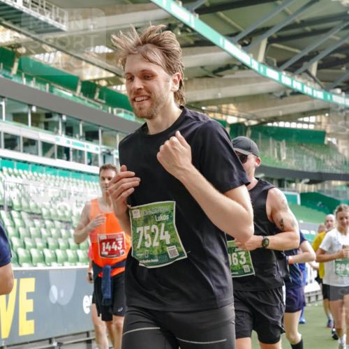 13.09.2026 - 21. swb-Marathon Bremen Michael Burmester http://msf.ph/oto/10428693 13.09.2026 13:26:33 Laufen im Stadion 186, 202, 364, 390, 530, 543, 645, 815, 818, 833, 966, 1077, 1283, 1410, 1412, 1443, 1459, 1473, 1487, 1504, 1530, 1561, 1618, 1700, 1744, 1828, 1830, 1953, 1961, 2058, 2059, 2273, 2298, 2308, 2309, 2354, 2382, 2384, 2388, 2404, 2428, 2507, 2508, 2542, 2558, 2576, 2582, 2591, 2592, 2656, 2675, 2725, 2748, 2752, 2762, 2817, 2875, 2878, 2896, 2923, 2965, 2970, 2981, 3045, 3047, 3050, 3062, 3084, 3097, 3142, 3172, 3184, 3259, 3329, 3359, 3433, 3540, 3592, 3629, 3756 meine-sportfotos.de