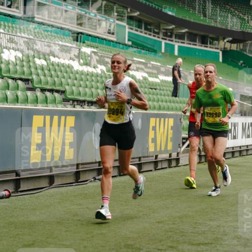13.09.2026 - 21. swb-Marathon Bremen Michael Burmester http://msf.ph/oto/10428719 13.09.2026 10:19:51 Laufen im Stadion 10261, 10262, 10366, 10475, 10818, 10994, 11067, 11068, 11176, 11197, 11418, 11481, 11512, 11652, 12324, 12358, 12413, 12540, 13505, 13530, 13533, 13534, 13536, 13540, 13541, 13550, 13558, 13560, 13564, 13573, 13581, 13583, 13588, 13590, 13599, 13601, 13605, 13610, 13618, 13619, 13622, 13632, 13633, 13637, 13638, 13639, 10597, 12272, 13501, 13510, 13515, 13517, 13525, 13542, 13547, 13567, 13579, 13623, 13627, 13635 meine-sportfotos.de
