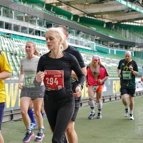 13.09.2026 - 21. swb-Marathon Bremen Michael Burmester http://msf.ph/oto/10428781 13.09.2026 13:26:37 Laufen im Stadion 186, 202, 364, 390, 530, 543, 645, 815, 818, 833, 966, 1077, 1283, 1410, 1412, 1443, 1459, 1473, 1487, 1530, 1561, 1608, 1618, 1700, 1744, 1828, 1953, 1961, 2058, 2059, 2273, 2298, 2308, 2309, 2354, 2382, 2384, 2388, 2404, 2428, 2507, 2508, 2542, 2558, 2576, 2582, 2591, 2592, 2656, 2675, 2725, 2748, 2752, 2762, 2817, 2875, 2878, 2896, 2923, 2965, 2970, 2981, 3045, 3047, 3050, 3062, 3073, 3084, 3097, 3172, 3184, 3259, 3329, 3359, 3433, 3540, 3592, 3629, 3756 meine-sportfotos.de