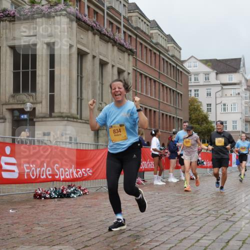 13.09.2026 - Kiel Lauf Yannick Fuchs http://msf.ph/oto/10428803 13.09.2026 11:09:07 Ziel 1569, 1934, 3022, 3752, 4526, 6028, 7681, 9112, 9752, 9995, 10813, 12238, 12532, 24, 25, 834, 1170, 1226, 2250, 2575, 2951, 4709, 6576, 6662, 9162, 9800, 10645, 10647, 10928, 11442, 11674, 12334, 607, 2784, 7310, 8637, 8922, 8933, 8979, 10184, 10253, 10262, 10263, 10268, 11889, 834, 1067, 2235, 2575, 3536, 5418, 6360, 6626, 7667, 11442 meine-sportfotos.de