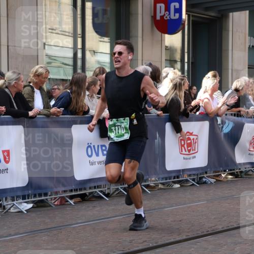 13.09.2026 - 21. swb-Marathon Bremen Strokosch-Dieckow http://msf.ph/oto/10428814 13.09.2026 13:08:36 Ziel 1925, 2287, 3110, 3276, 3330, 4033, 4384, 5377, 5517, 5636, 5696, 6842, 6906, 7121, 7262, 8120, 8555, 9240, 9411, 9702, 9867, 9906, 9911, 339, 678, 715, 1335, 1696, 3276, 4082, 4247, 4888, 5424, 6842, 7064, 7121, 8655, 9084, 9582 meine-sportfotos.de
