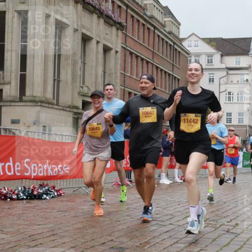 13.09.2026 - Kiel Lauf Yannick Fuchs http://msf.ph/oto/10428821 13.09.2026 11:09:08 Ziel 1569, 1934, 3022, 3752, 4526, 6028, 7681, 9112, 9752, 9995, 10813, 12238, 12532, 24, 25, 834, 1170, 1226, 2250, 2575, 2951, 4709, 6576, 6662, 9162, 9800, 10645, 10647, 10813, 10928, 11442, 11674, 12334, 607, 2784, 7310, 8637, 8922, 8933, 8979, 10184, 10253, 10262, 10263, 10268, 11889, 834, 1067, 2235, 2575, 3536, 5418, 6626, 7667, 9800, 10645, 10647, 11442 meine-sportfotos.de