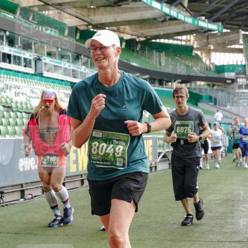 13.09.2026 - 21. swb-Marathon Bremen Michael Burmester http://msf.ph/oto/10428833 13.09.2026 13:26:38 Laufen im Stadion 186, 202, 364, 390, 530, 543, 645, 815, 818, 833, 966, 1077, 1283, 1410, 1412, 1443, 1459, 1473, 1487, 1530, 1561, 1608, 1618, 1700, 1744, 1828, 1953, 1961, 2058, 2059, 2273, 2298, 2308, 2309, 2354, 2382, 2384, 2388, 2404, 2428, 2507, 2508, 2542, 2558, 2576, 2582, 2591, 2592, 2656, 2675, 2725, 2748, 2752, 2762, 2817, 2875, 2878, 2896, 2923, 2965, 2970, 2981, 3045, 3047, 3050, 3062, 3073, 3084, 3097, 3172, 3184, 3259, 3329, 3359, 3433, 3540, 3592, 3629, 3756 meine-sportfotos.de