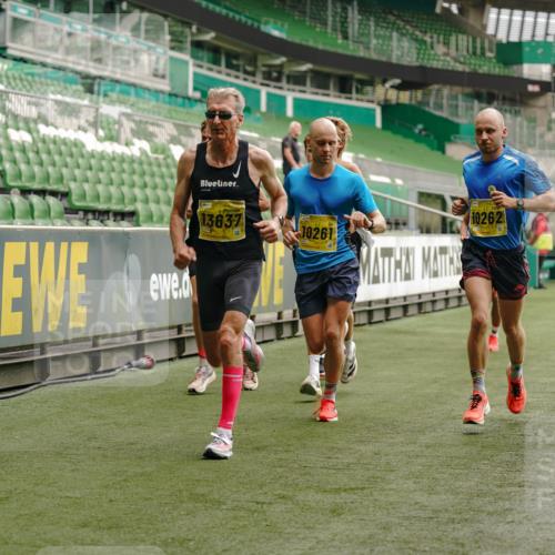 13.09.2026 - 21. swb-Marathon Bremen Michael Burmester http://msf.ph/oto/10428892 13.09.2026 10:19:57 Laufen im Stadion 10261, 10262, 10366, 10475, 10818, 10994, 11067, 11068, 11176, 11197, 11418, 11481, 11512, 11652, 11964, 12324, 12358, 12413, 12540, 13505, 13530, 13533, 13534, 13540, 13541, 13550, 13558, 13560, 13564, 13573, 13581, 13583, 13588, 13590, 13599, 13601, 13605, 13610, 13618, 13619, 13622, 13632, 13633, 13637, 13638, 13639, 10597, 12272, 13501, 13510, 13515, 13517, 13542, 13547, 13567, 13579, 13623, 13627, 13635 meine-sportfotos.de
