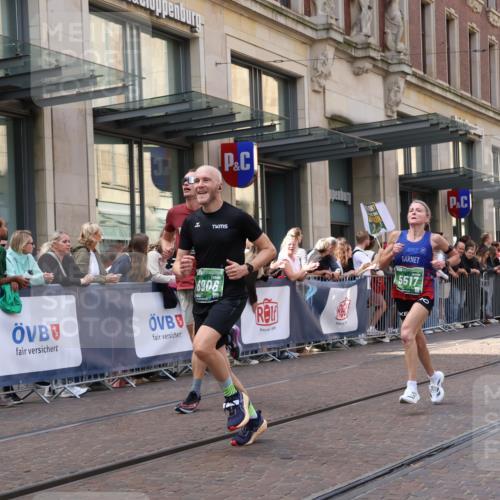 13.09.2026 - 21. swb-Marathon Bremen Strokosch-Dieckow http://msf.ph/oto/10428898 13.09.2026 13:08:39 Ziel 1925, 2287, 2291, 3110, 3330, 4384, 5517, 5636, 5696, 6906, 7262, 8120, 8555, 8830, 9240, 9411, 9702, 9867, 9906, 9911, 339, 678, 715, 1335, 1696, 3276, 4033, 4082, 4888, 5377, 5424, 6842, 7064, 7121, 8655, 9084, 9582 meine-sportfotos.de