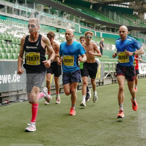13.09.2026 - 21. swb-Marathon Bremen Michael Burmester http://msf.ph/oto/10428903 13.09.2026 10:19:58 Laufen im Stadion 10261, 10262, 10366, 10475, 10818, 10994, 11067, 11068, 11176, 11197, 11418, 11481, 11512, 11652, 11964, 12324, 12358, 12413, 12540, 13505, 13530, 13533, 13534, 13540, 13541, 13550, 13558, 13560, 13564, 13573, 13581, 13583, 13588, 13590, 13599, 13601, 13605, 13610, 13618, 13619, 13622, 13632, 13633, 13637, 13638, 13639, 10597, 12272, 13501, 13510, 13515, 13517, 13542, 13547, 13567, 13579, 13623, 13627, 13635 meine-sportfotos.de