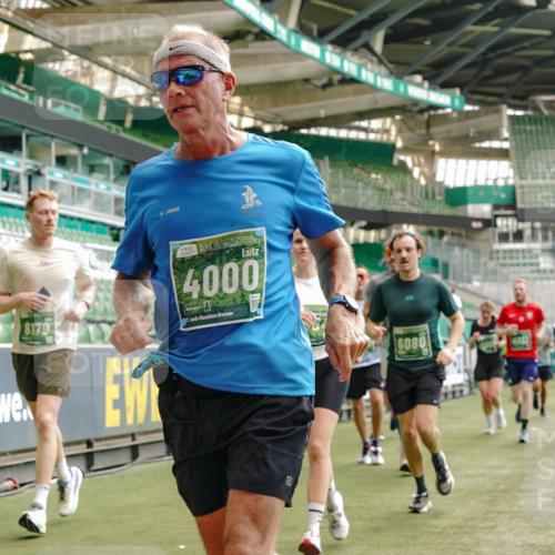 13.09.2026 - 21. swb-Marathon Bremen Michael Burmester http://msf.ph/oto/10428914 13.09.2026 13:03:05 Laufen im Stadion 150, 210, 488, 531, 596, 722, 725, 762, 881, 936, 940, 946, 1006, 1014, 1163, 1250, 1436, 1458, 1460, 1611, 1649, 1771, 2047, 2062, 2223, 2276, 2292, 2345, 2364, 2378, 2421, 2434, 2513, 2625, 2638, 2666, 2668, 2779, 2900, 2934, 2977, 2987, 3013, 3044, 3114, 3135, 3163, 3164, 3187, 3248, 3258, 3294, 3334, 3360, 3392, 3402, 3460, 3496, 3510, 3527, 3576, 3579, 3585, 3597, 3603, 3618, 3667, 3721, 3806, 3846, 3852, 3859, 3893, 3938, 3970, 3983, 4000, 4077, 4133, 4506, 4558 meine-sportfotos.de