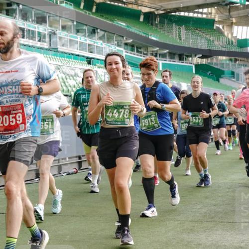 13.09.2026 - 21. swb-Marathon Bremen Michael Burmester http://msf.ph/oto/10428981 13.09.2026 13:26:46 Laufen im Stadion 186, 202, 357, 364, 390, 530, 543, 597, 645, 833, 966, 1077, 1283, 1410, 1412, 1443, 1459, 1473, 1487, 1530, 1608, 1618, 1700, 1744, 1769, 1828, 1953, 1961, 2058, 2273, 2298, 2308, 2309, 2382, 2384, 2388, 2404, 2428, 2507, 2508, 2542, 2558, 2576, 2582, 2591, 2592, 2656, 2675, 2725, 2748, 2762, 2817, 2875, 2878, 2923, 2965, 2970, 2981, 3045, 3047, 3050, 3062, 3073, 3084, 3097, 3172, 3184, 3219, 3359, 3433, 3540, 3592, 3629, 3756, 3907, 3978 meine-sportfotos.de