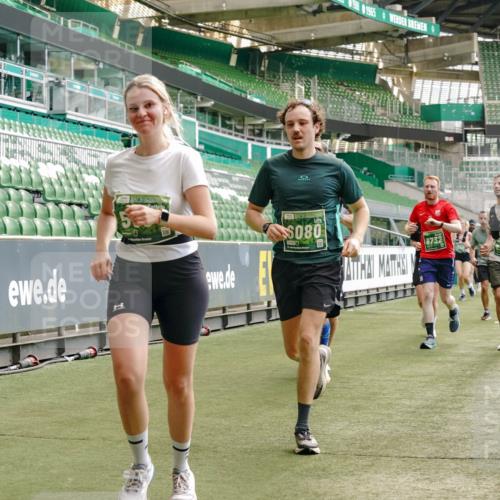13.09.2026 - 21. swb-Marathon Bremen Michael Burmester http://msf.ph/oto/10428986 13.09.2026 13:03:06 Laufen im Stadion 150, 210, 488, 531, 596, 722, 725, 762, 881, 936, 940, 946, 1006, 1014, 1163, 1250, 1436, 1458, 1460, 1611, 1649, 1771, 2047, 2062, 2223, 2276, 2292, 2345, 2364, 2378, 2421, 2434, 2513, 2625, 2638, 2666, 2668, 2779, 2900, 2934, 2977, 2987, 3013, 3044, 3114, 3135, 3163, 3164, 3187, 3248, 3258, 3294, 3334, 3360, 3392, 3402, 3460, 3496, 3510, 3527, 3576, 3579, 3585, 3597, 3603, 3618, 3667, 3721, 3806, 3846, 3852, 3859, 3893, 3938, 3970, 3983, 4000, 4077, 4133, 4506, 4558 meine-sportfotos.de