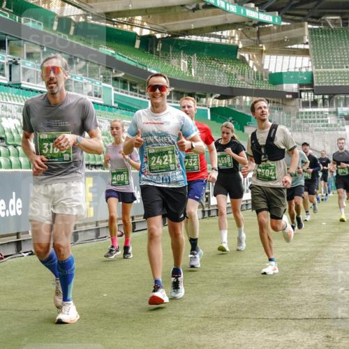 13.09.2026 - 21. swb-Marathon Bremen Michael Burmester http://msf.ph/oto/10429011 13.09.2026 13:03:08 Laufen im Stadion 150, 210, 488, 531, 596, 722, 725, 762, 881, 936, 940, 946, 1006, 1014, 1163, 1250, 1458, 1460, 1479, 1611, 1649, 1771, 2047, 2223, 2276, 2292, 2345, 2364, 2378, 2421, 2434, 2513, 2625, 2638, 2666, 2668, 2779, 2851, 2900, 2934, 2977, 2987, 3013, 3044, 3114, 3135, 3163, 3164, 3187, 3248, 3258, 3294, 3334, 3360, 3392, 3402, 3460, 3496, 3510, 3527, 3576, 3579, 3585, 3597, 3603, 3618, 3667, 3721, 3846, 3852, 3859, 3893, 3938, 3970, 3983, 4000, 4077, 4133, 4506, 4558 meine-sportfotos.de