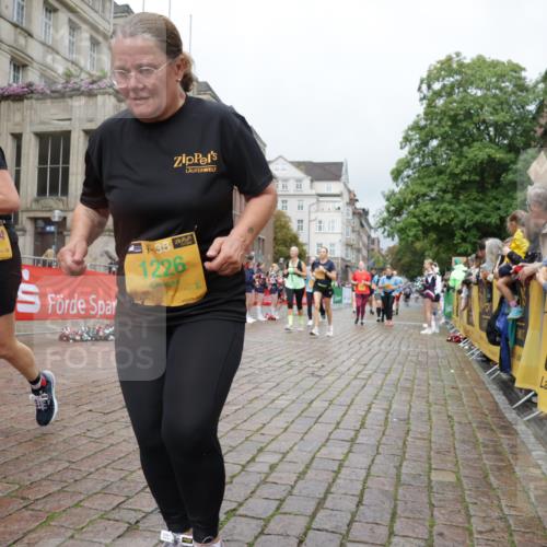 13.09.2026 - Kiel Lauf Yannick Fuchs http://msf.ph/oto/10429019 13.09.2026 11:09:29 Ziel 607, 2784, 7310, 8922, 8979, 10184, 10253, 10262, 10263, 10268, 11889, 1226, 1569, 1934, 3022, 3752, 4526, 6028, 7681, 8637, 8933, 9112, 9752, 9995, 10813, 11674, 12238, 12334, 12532, 508, 1074, 2992, 5528, 5843, 5867, 7111, 7683, 7826, 10352, 10423, 11208, 1226, 2250, 2951, 10928, 11674, 12334 meine-sportfotos.de