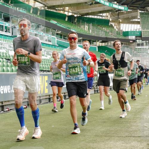 13.09.2026 - 21. swb-Marathon Bremen Michael Burmester http://msf.ph/oto/10429025 13.09.2026 13:03:08 Laufen im Stadion 150, 210, 488, 531, 596, 722, 725, 762, 881, 936, 940, 946, 1006, 1014, 1163, 1250, 1458, 1460, 1479, 1611, 1649, 1771, 2047, 2223, 2276, 2292, 2345, 2364, 2378, 2421, 2434, 2513, 2625, 2638, 2666, 2668, 2779, 2851, 2900, 2934, 2977, 2987, 3013, 3044, 3114, 3135, 3163, 3164, 3187, 3248, 3258, 3294, 3334, 3360, 3392, 3402, 3460, 3496, 3510, 3527, 3576, 3579, 3585, 3597, 3603, 3618, 3667, 3721, 3846, 3852, 3859, 3893, 3938, 3970, 3983, 4000, 4077, 4133, 4506, 4558 meine-sportfotos.de