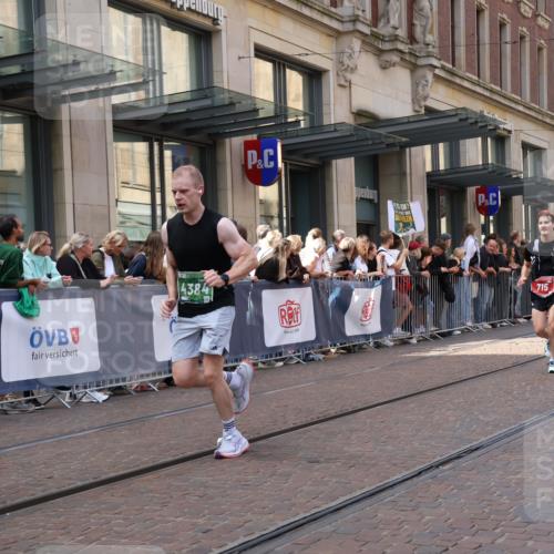 13.09.2026 - 21. swb-Marathon Bremen Strokosch-Dieckow http://msf.ph/oto/10429042 13.09.2026 13:08:48 Ziel 1241, 1925, 2287, 2291, 2909, 4384, 4898, 5383, 5517, 5636, 5696, 6906, 7262, 8120, 8830, 9904, 9911, 10044, 715, 3110, 3276, 3330, 4033, 4082, 4888, 5377, 5424, 6842, 6906, 7064, 7121, 8555, 9084, 9240, 9411, 9702, 9867, 9906 meine-sportfotos.de