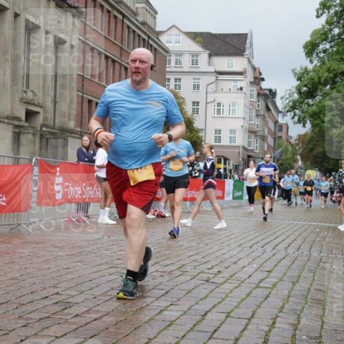 13.09.2026 - Kiel Lauf Yannick Fuchs http://msf.ph/oto/10429091 13.09.2026 11:09:38 Ziel 2992, 5528, 7111, 10423, 607, 1934, 2784, 3752, 6028, 7310, 7681, 8637, 8922, 8933, 8979, 9112, 9995, 10184, 10253, 10262, 10263, 10268, 11889, 12238, 12532, 508, 1074, 2337, 5843, 5867, 6908, 7683, 7826, 9967, 10352, 11208, 11428, 11429, 1569, 3022, 3752, 4526, 6028, 7681, 9112, 9752, 10813, 12238 meine-sportfotos.de